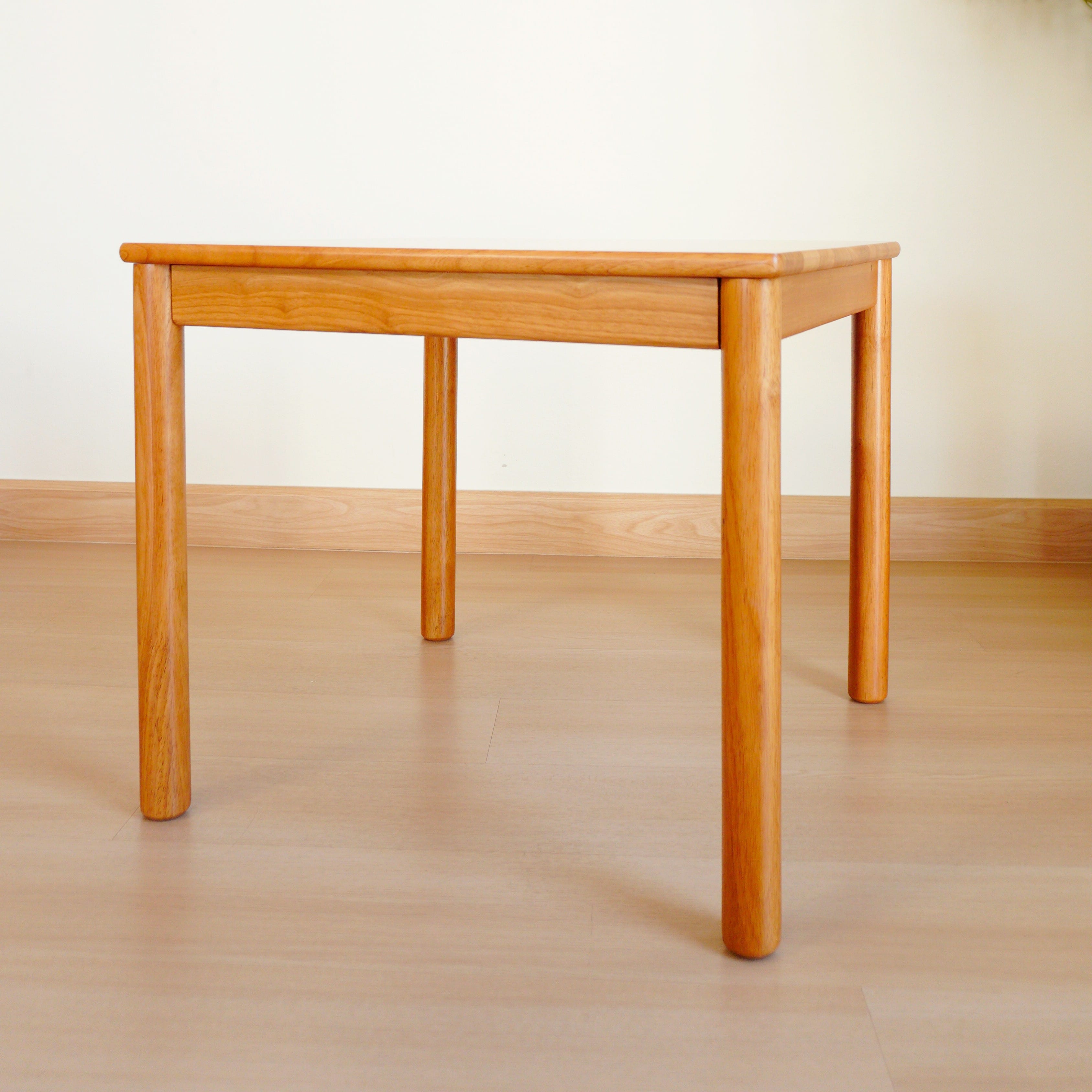 โต๊ะสำหรับเด็ก ไม้ยางพาราแท้ MAAI DESIGN รุ่น SORA TABLE KIDS สีโอ๊ค_2
